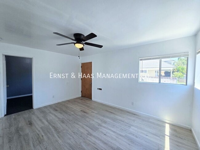 Building Photo - 6613 San Luis St