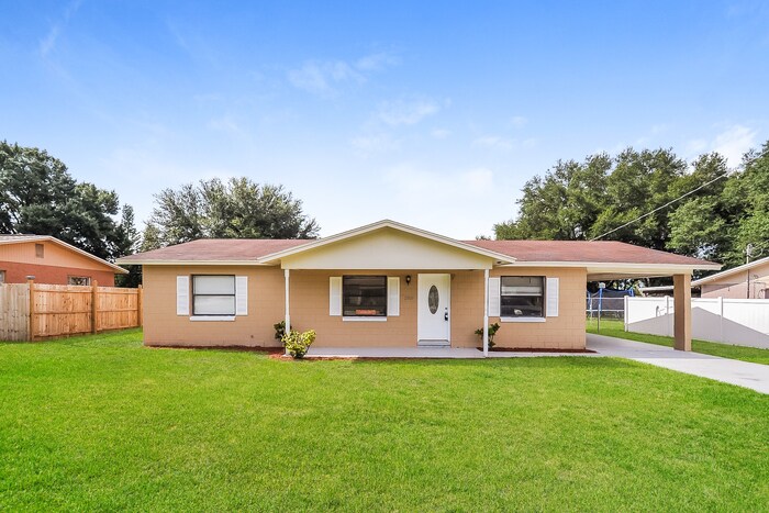 Primary Photo - 4 bedrooms, 2 bath ranch home