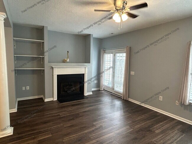Foto del edificio - 10815 Galand Ct