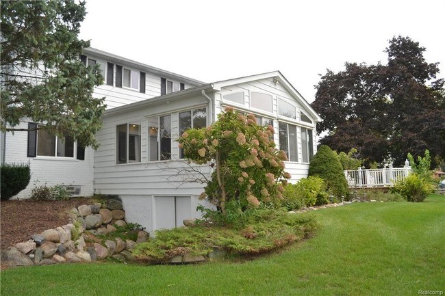 Foto del edificio - 3517 Trentwood Dr