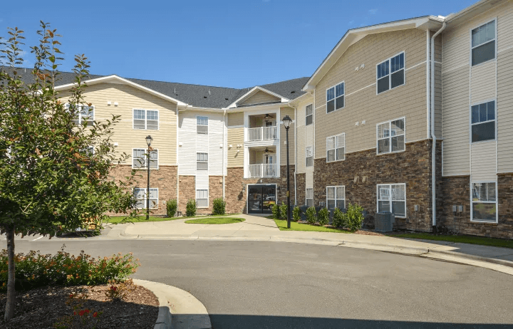 Foto principal - Brighton Pointe Senior Apartments