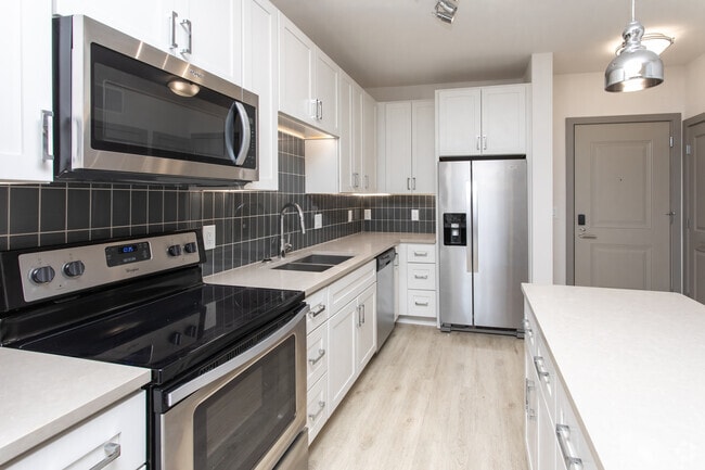 1BR, 1BA - 620SF - Decatur East