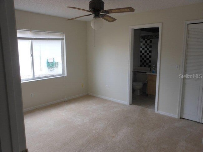 Building Photo - 8860 Parliament Ct