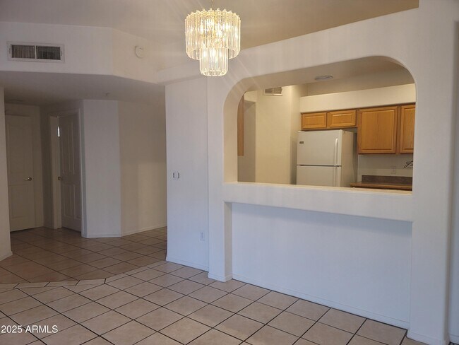 Building Photo - 16307 E Arrow Dr