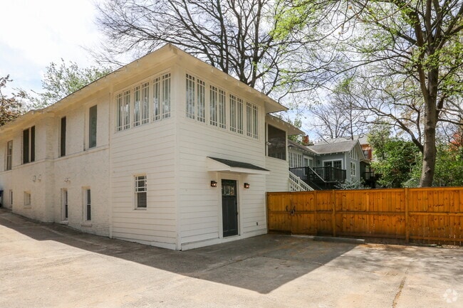 Building Photo - 352 5th Street NE