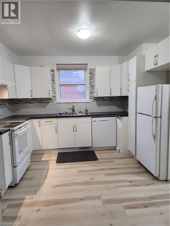 Photo du bâtiment - 25 W 4th St