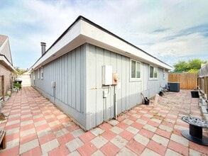 Building Photo - 6506 Briar Glade Dr