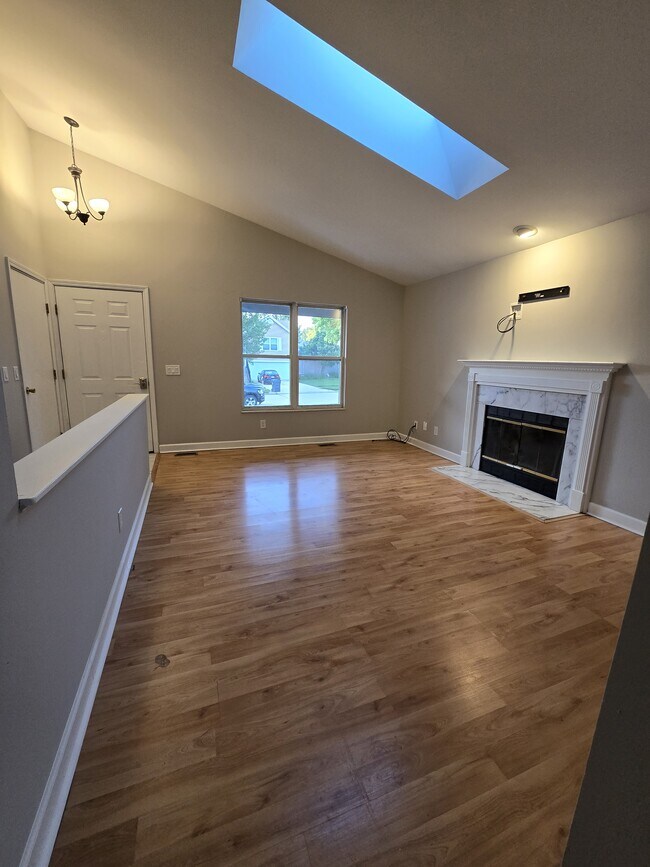 Building Photo - 2513 Beaujolais Dr