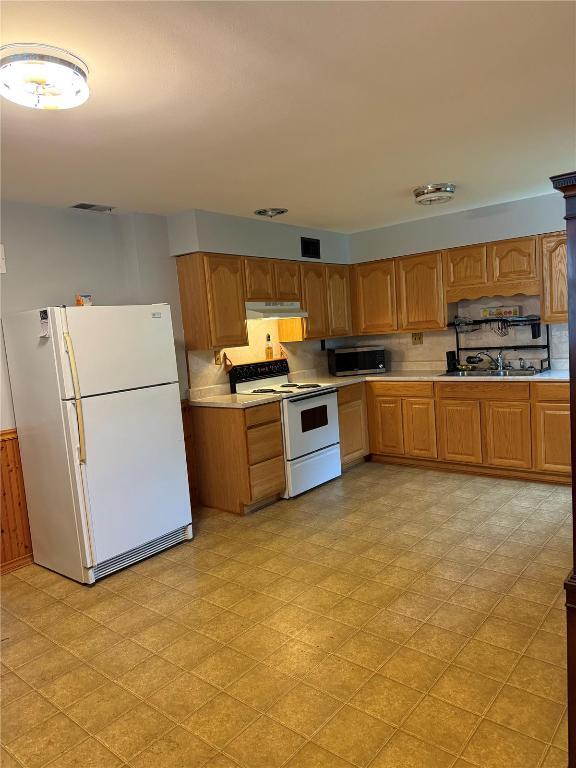 Building Photo - 1623 Kirkham Dr
