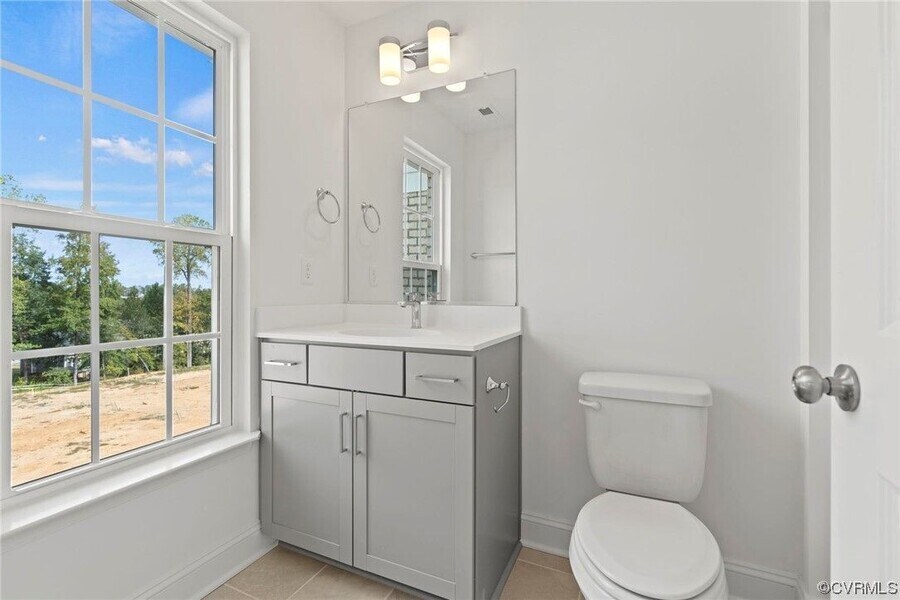 Foto del edificio - 13800 Village View Dr