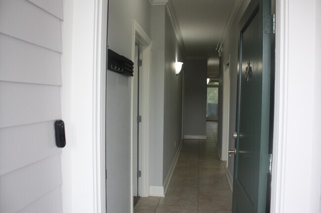 Foto del edificio - 159 Brooks St SE