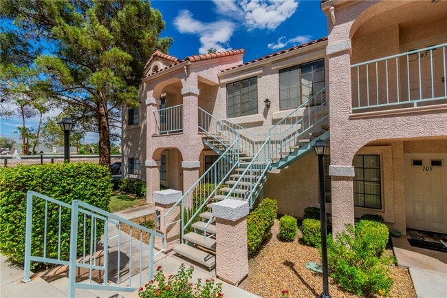 Foto del edificio - 4823 S Torrey Pines Dr