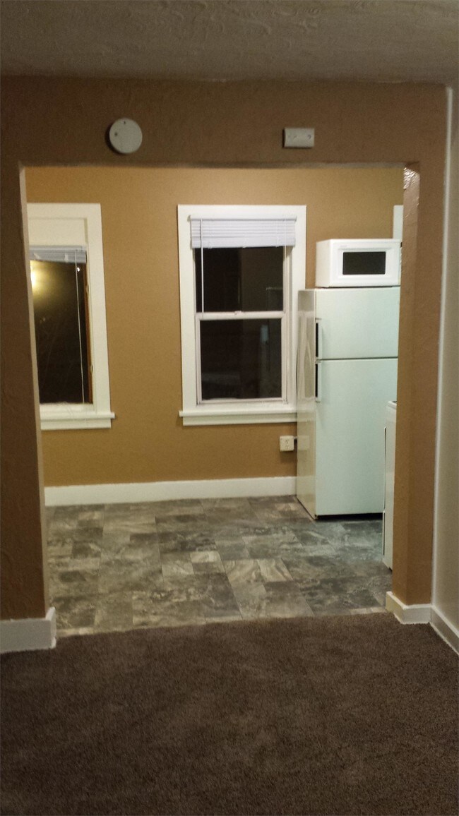 Foto del edificio - 322 6th St SE
