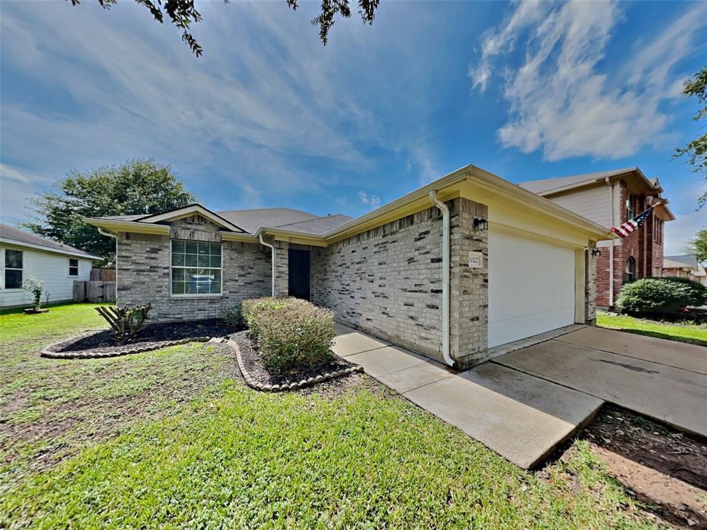 Primary Photo - 6327 Lucinda Meadows Dr
