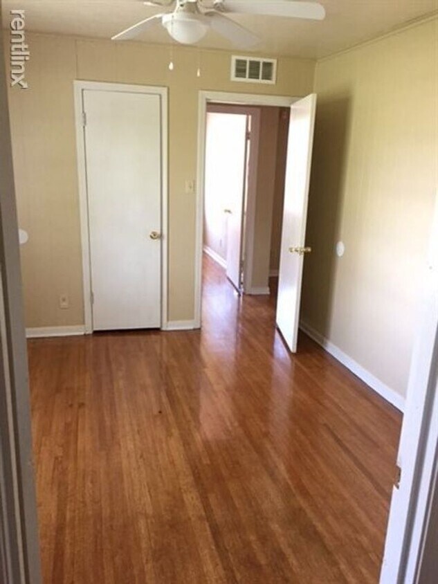 Foto del edificio - 4 Success Realty is now offering this 3 be...