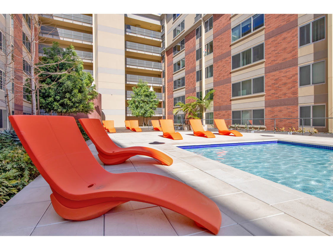 University Gateway - Apartments in Los Angeles, CA | Westside Rentals