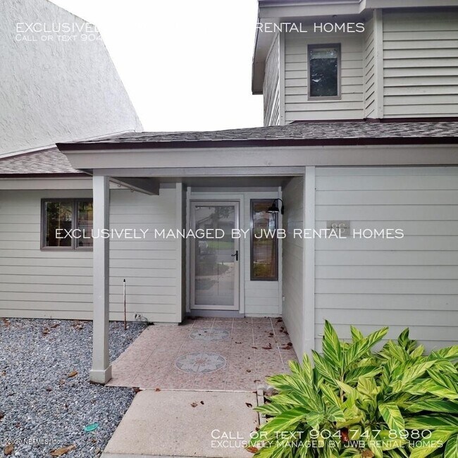 Foto del edificio - 86 Players Club Villas Rd