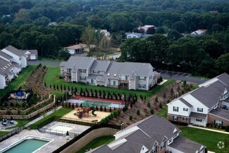 Building Photo - 135 Horizon View Dr