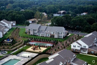 Building Photo - 135 Horizon View Dr