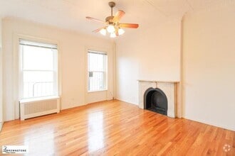 Building Photo - 594 Henry St