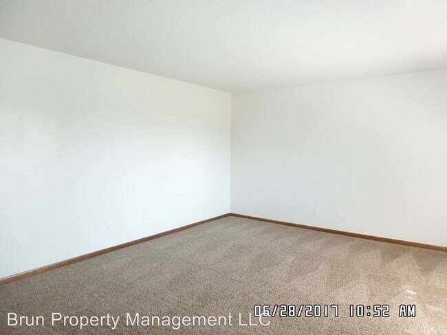 Building Photo - 502 Cedartop Ln