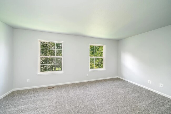 Building Photo - 2801 Leisure Dr