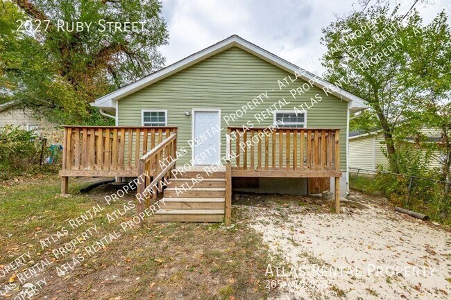 Foto del edificio - 2027 Ruby St