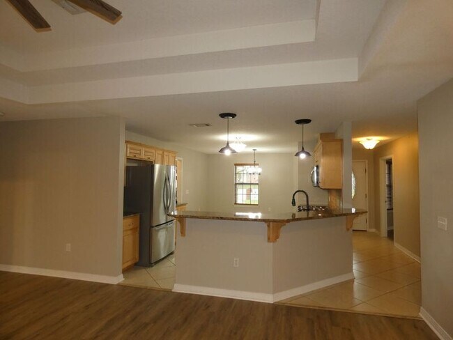 Building Photo - 3552 S Hampton Way