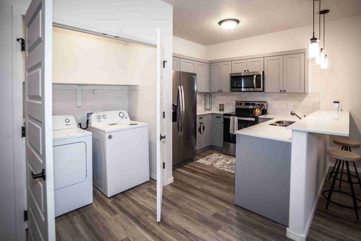 Primary Photo - Wintergreen Apartments
