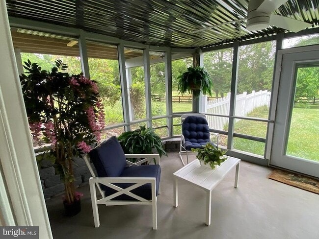 Building Photo - 14480 Woodstar Ct