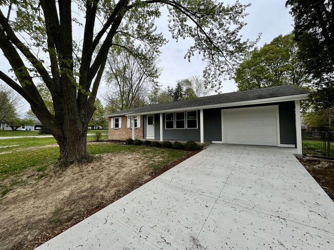 Foto del edificio - Three Bedroom Home in Southeast Grand Rapids