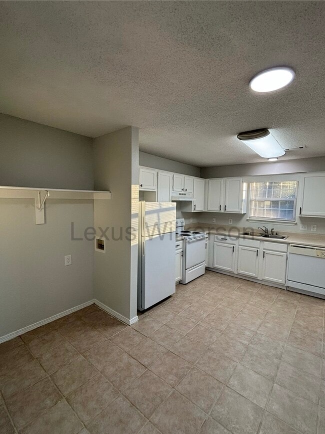 Foto del edificio - 3505 SW Victoria Pl