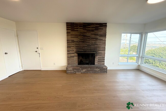 Foto del edificio - Newly Remodeled 5BR/3BA Home w/ City + Ocean Views in Daly City
