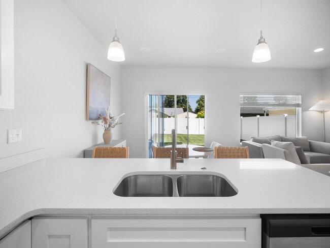 Building Photo - 3-Bedroom Home with Private Garage and Fen...