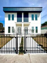 Building Photo - 2703 N 24th St