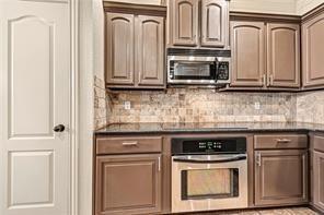 Foto del edificio - 5002 SW Golden Eagle Ave