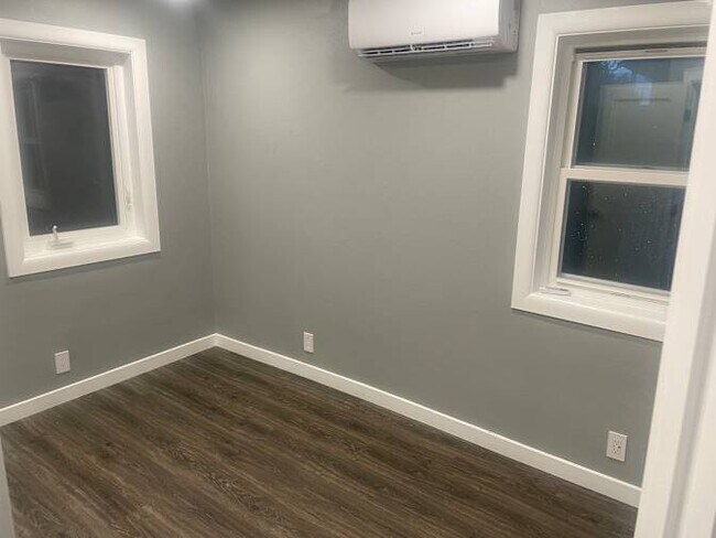 Foto del edificio - 6929 Ellis Ave S