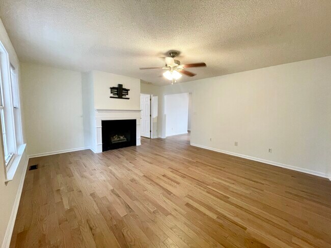 Foto del edificio - 5501 Heraldy Ct