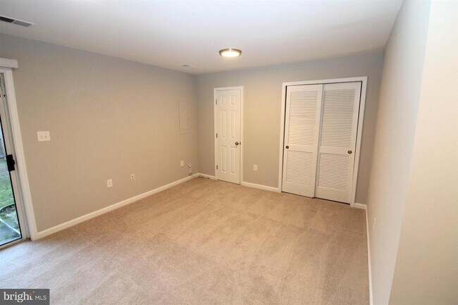 Building Photo - 6627 Haltwhistle Ln