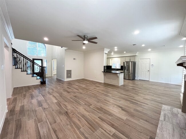 Building Photo - 5522 Honor Dr