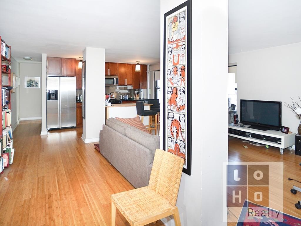 Foto principal - 417 Grand St