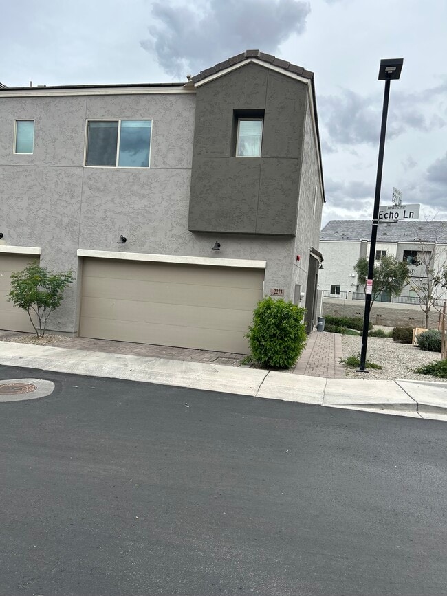 Photo - 2273 W Echo Ln Townhome