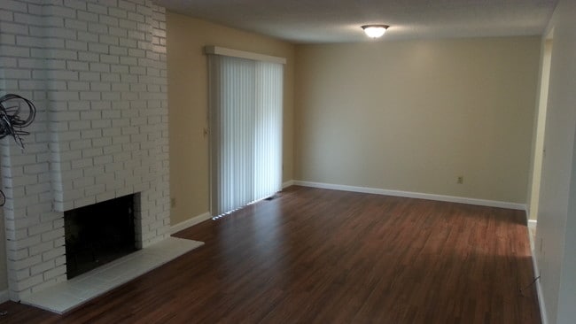 Building Photo - 280 Richfield Dr