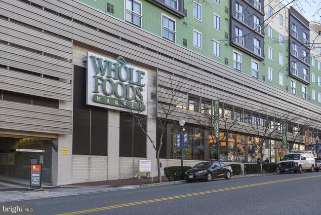 Building Photo - 10500 Rockville Pike