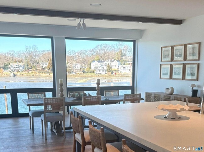 Building Photo - 111 Rowayton Ave