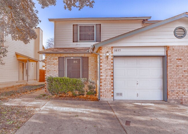 Photo - MEDICAL CENTER House