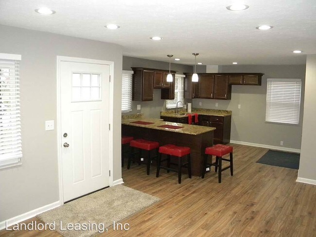 Foto del edificio - 633 Eastern Heights Blvd