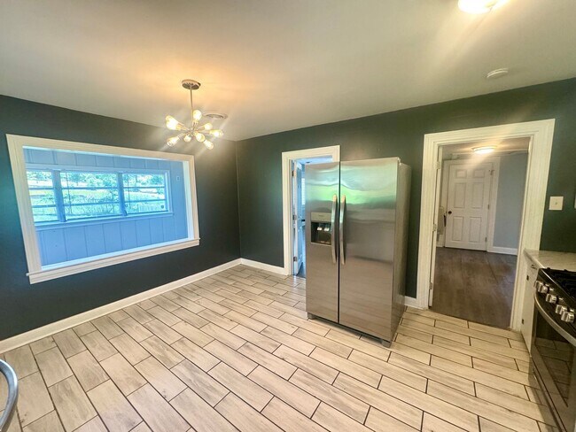 Foto del edificio - Charming Renovated Home with Private Pool!