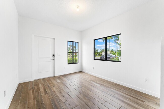Foto del edificio - 5024 Elderberry St