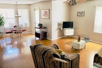 Building Photo - 4850 E Desert Cove Ave